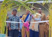 Resmikan Sumur Bor di Kelompok Tani Lopes, Bupati Ratu Wulla: Rawat Baik-Baik 54 Resmikan Sumur Bor di Kelompok Tani Lopes, Bupati Ratu Wulla: Rawat Baik-Baik